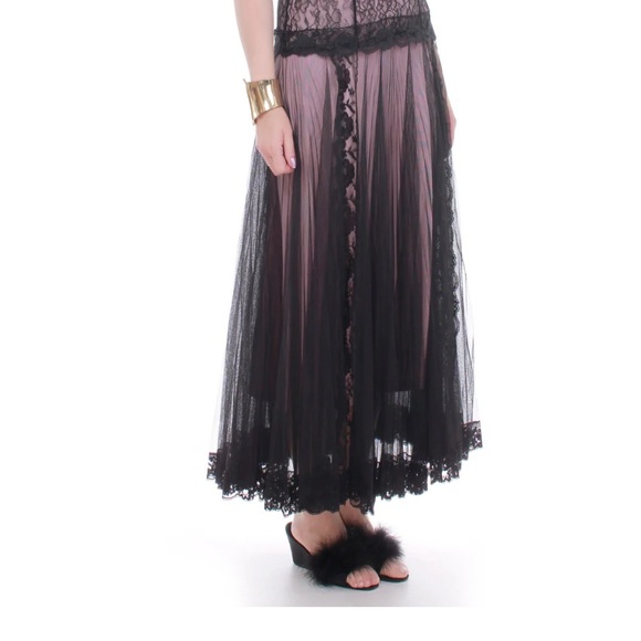 Black and Purple Lace Dress - Picture 6 of 8